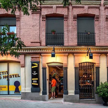 Petit Hostel La Latina (Adults Only) Мадрид Экстерьер фото