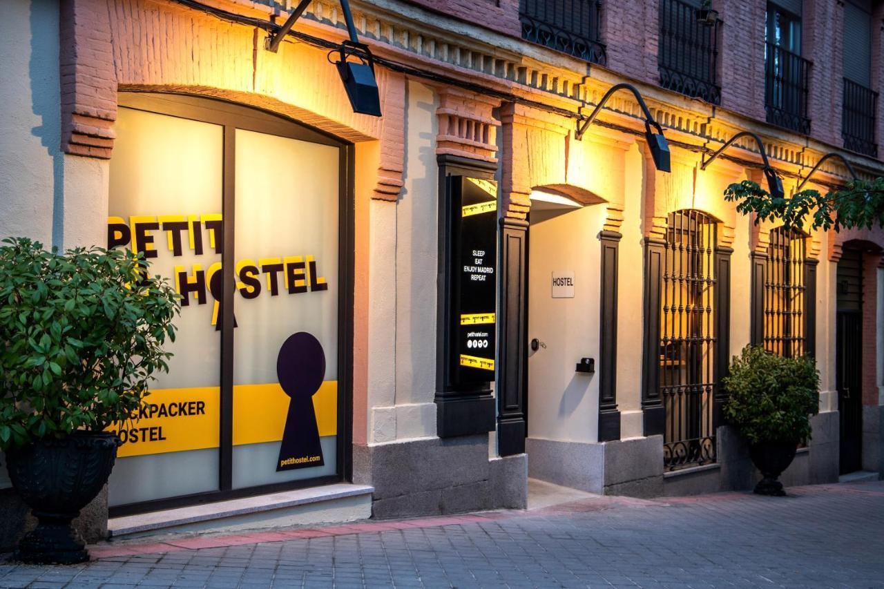 Petit Hostel La Latina (Adults Only) Мадрид Экстерьер фото